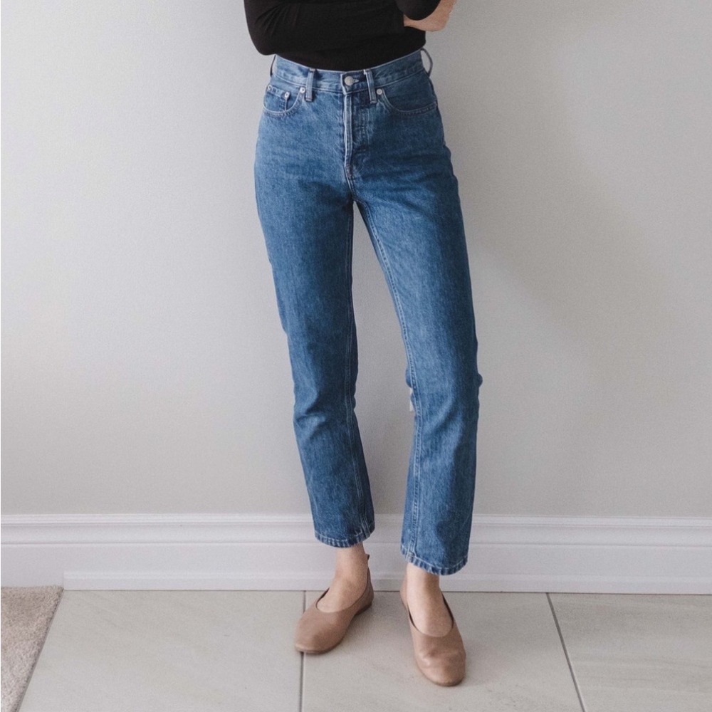 Everlane High-Rise Straight Jeans in Medium Blue